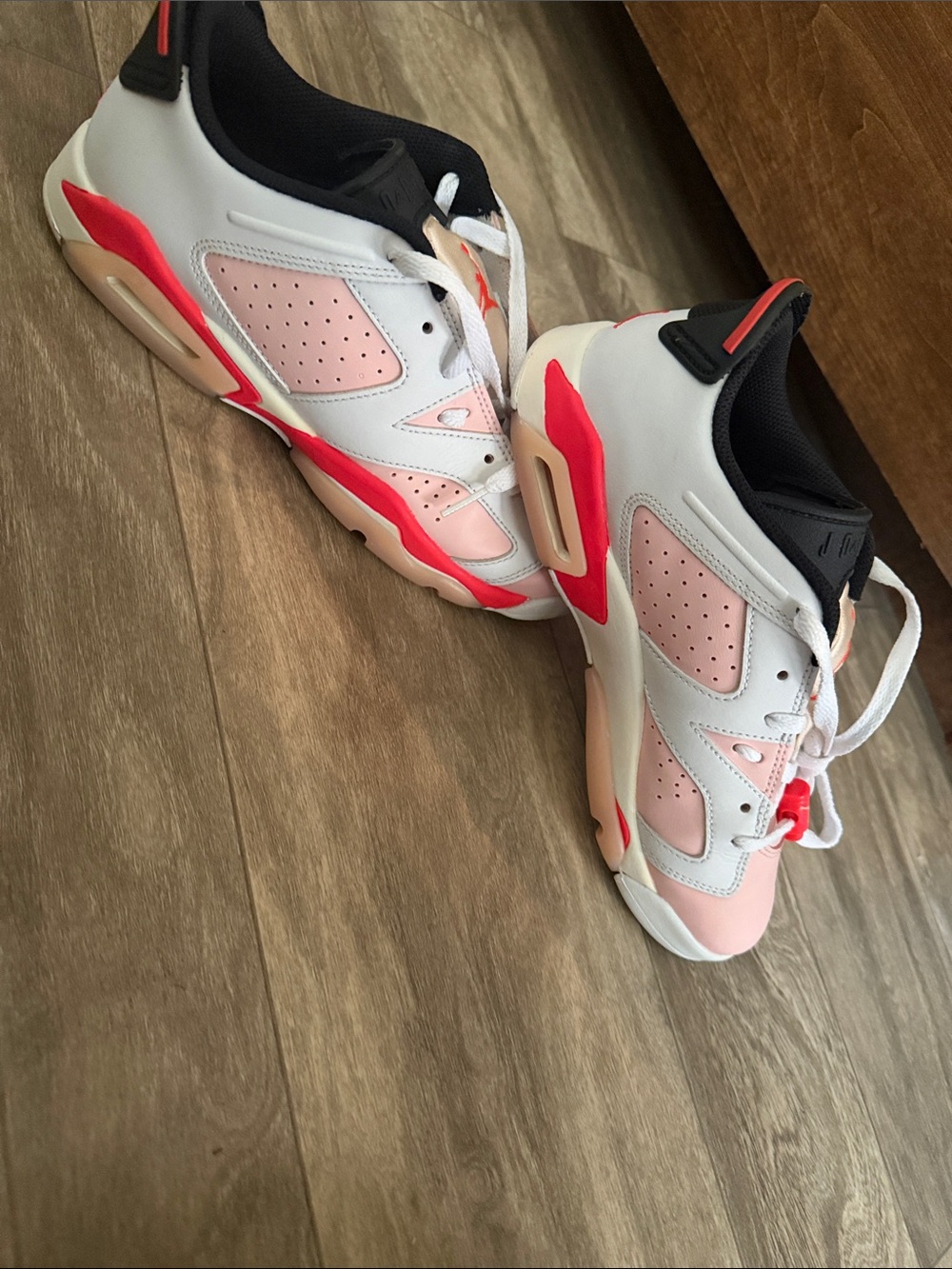 Jordan low top  Pink, White & Coral Sneakers 7Y fits women’s size 7.5 - Picture 3 of 6